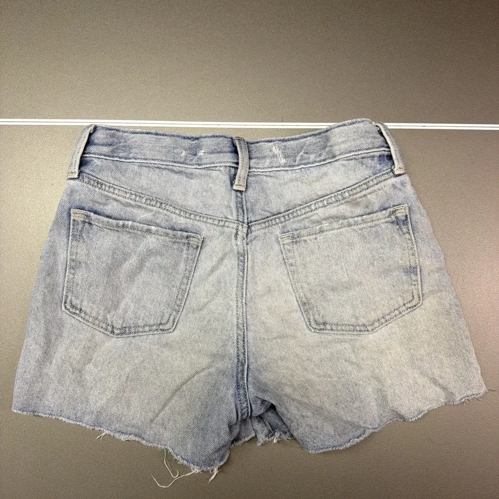 Old Navy Girls Light Wash Raw Hem Denim Shorts Flower‎ Embroidery Size 12 Plus